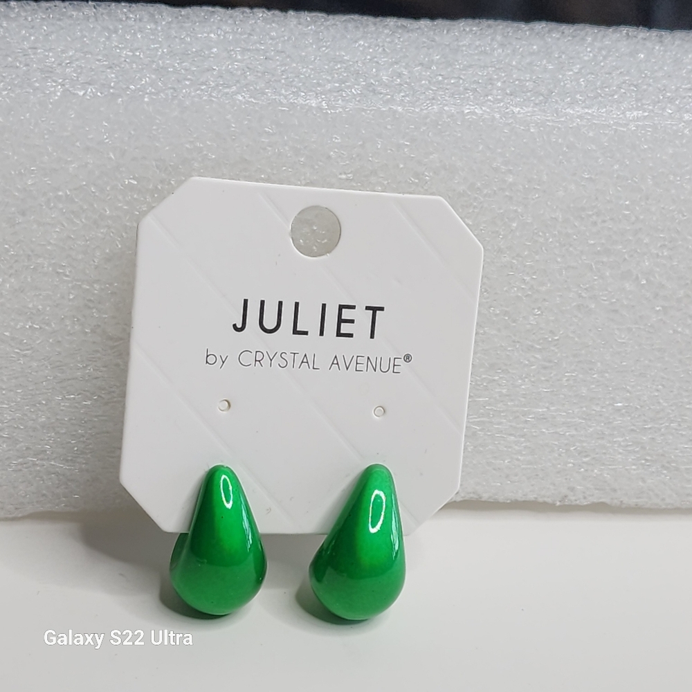 Juliet by Crystal Avenue Iridescent Green Teardrop Stud Earring - Picture 3 of 5